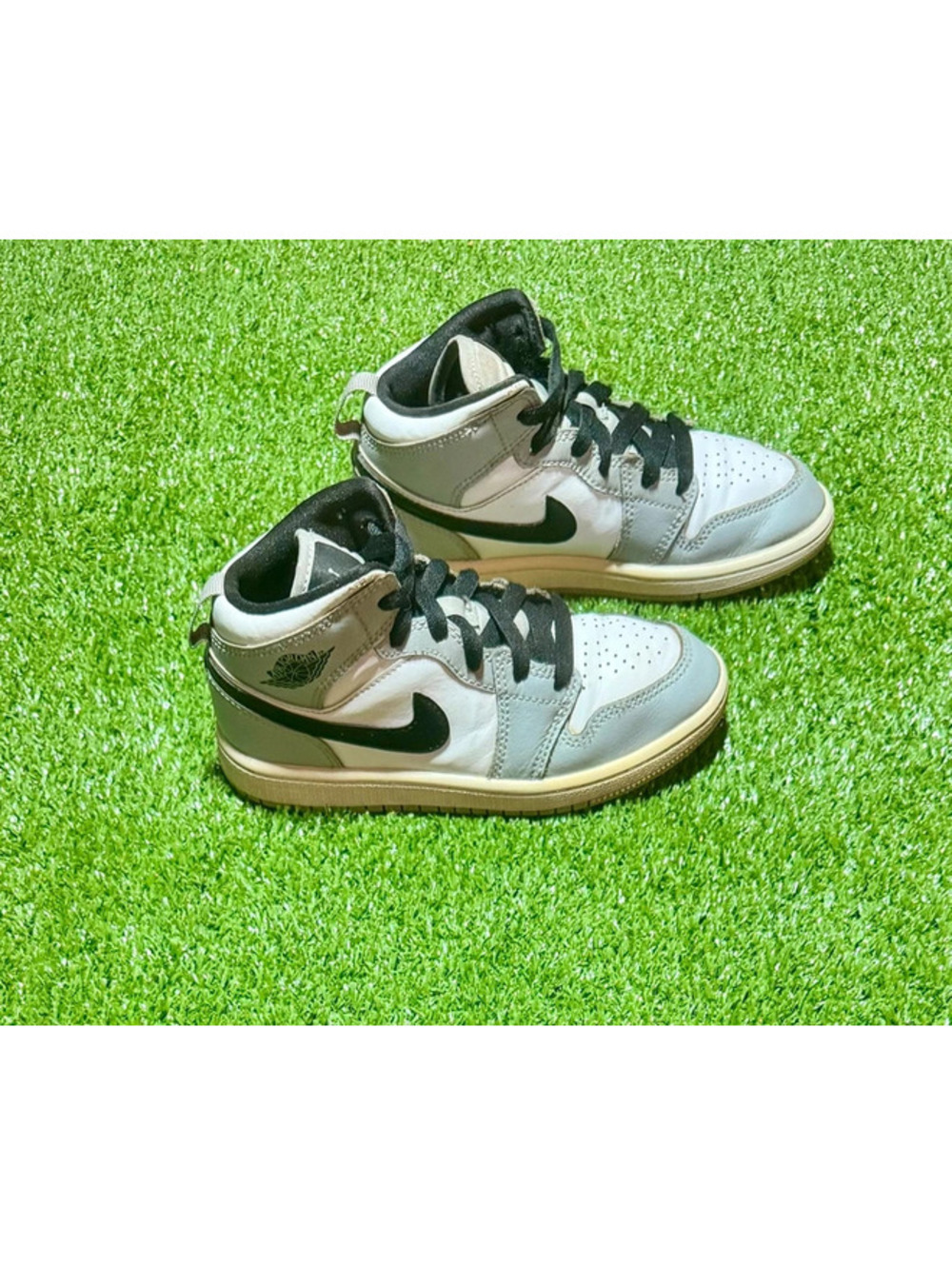 Air Jordan 1 Mid Gray White Black – Size 13C